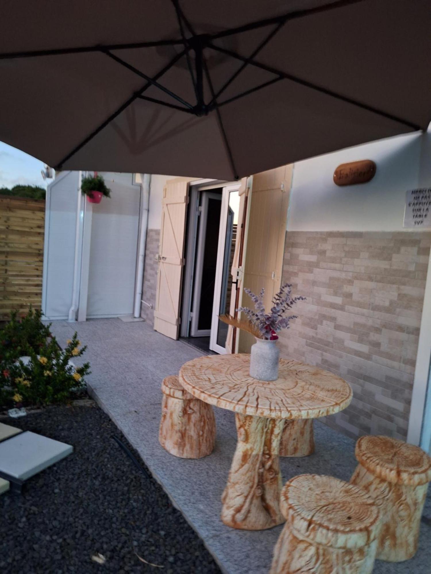 L'Eden De Josephine Apartment Le Moule Ngoại thất bức ảnh